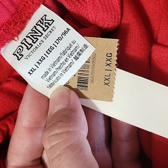 Pink Sweats - Picture 4 of 4